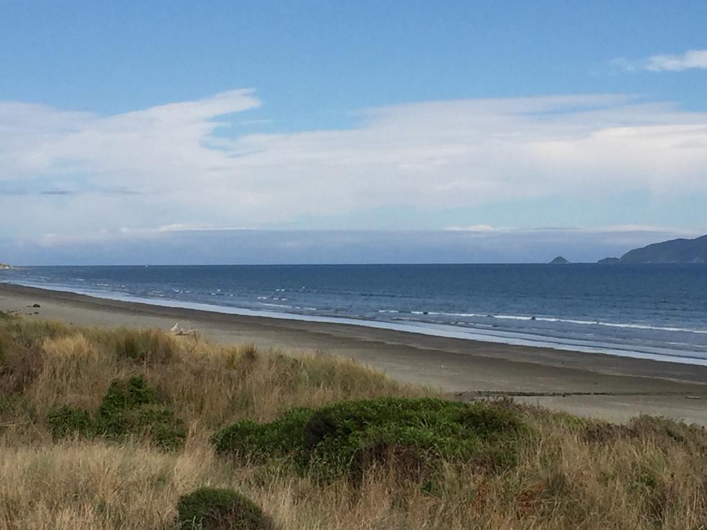 Olde Beach Villa Waikanae Exterior foto